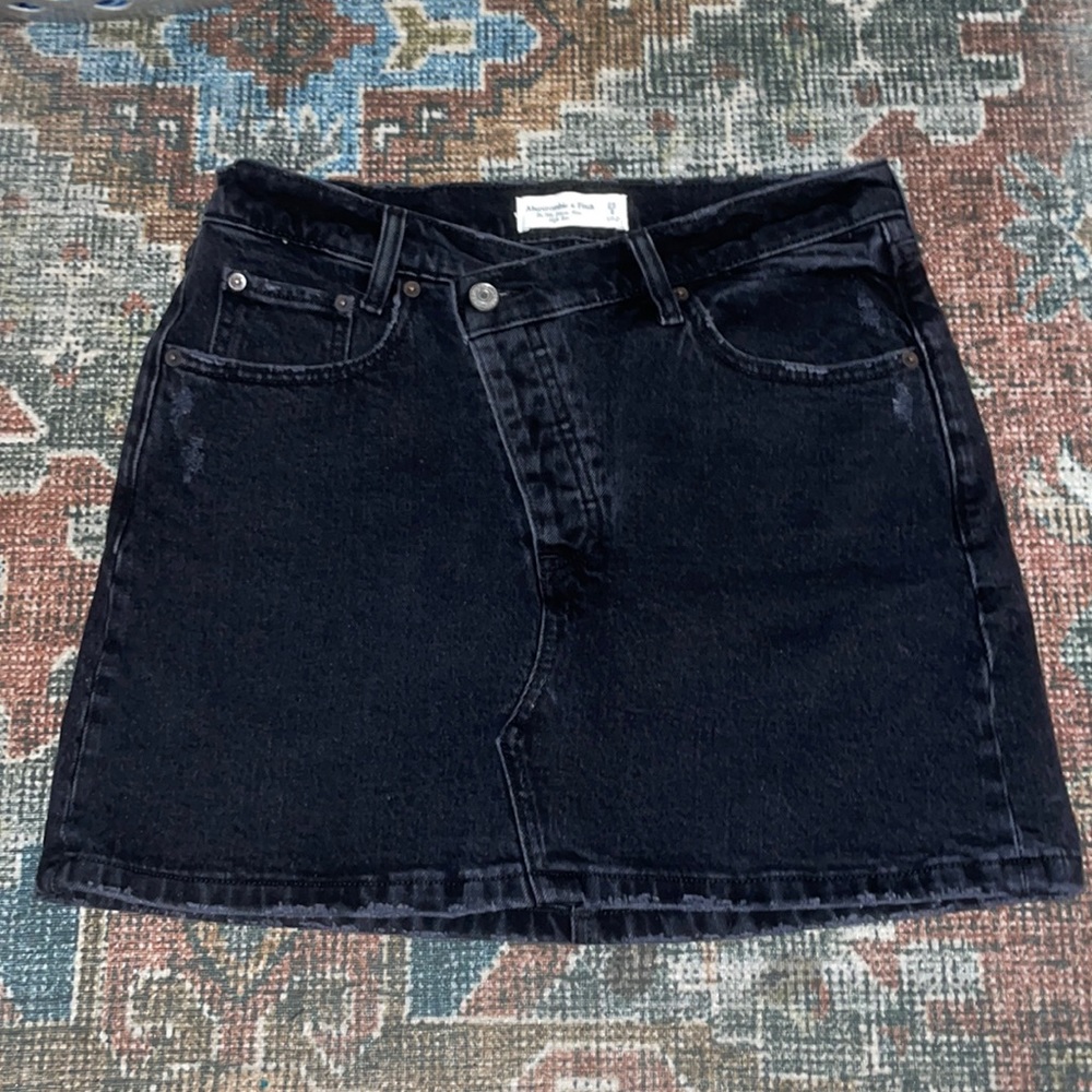 Abercrombie Crossover Waist Skirt